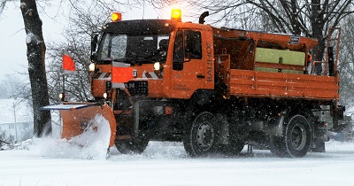 Wikimedia_Commons_Snowplow_in_the_morning_creativecommons400x210